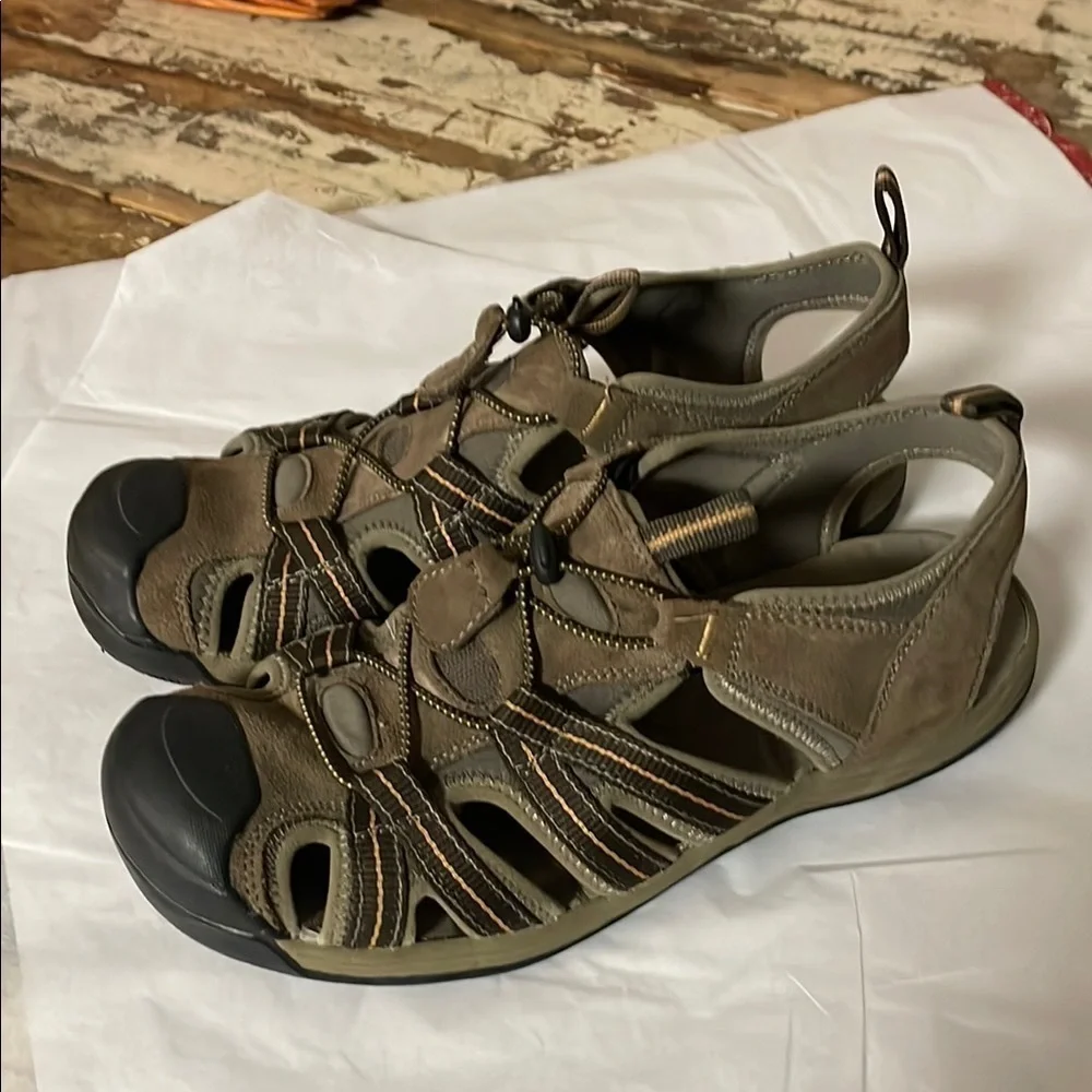 Croft & Barrow Brown Sport Sandals with Adjustable Straps